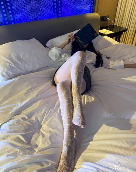 图书室里的女友_720电影完整版