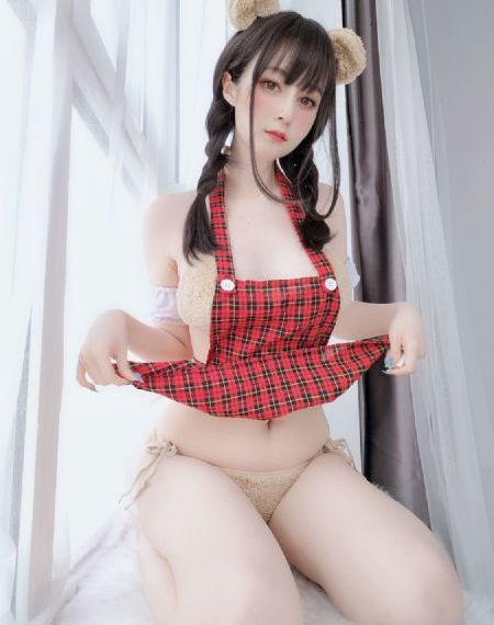女邻居 电影_高清完整版BD
