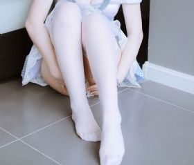 年轻的女教师_超清免费在线观看
